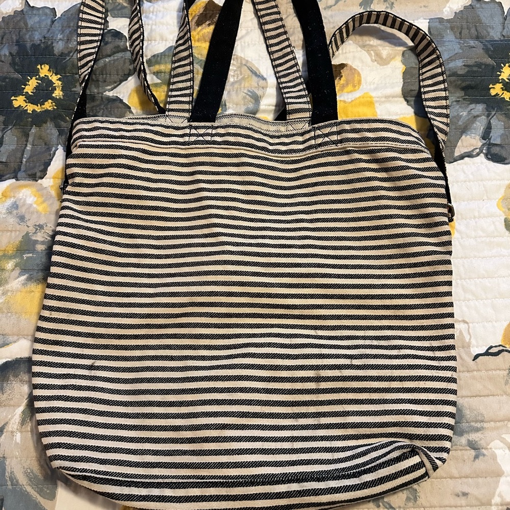 Thirty-One Retro Metro